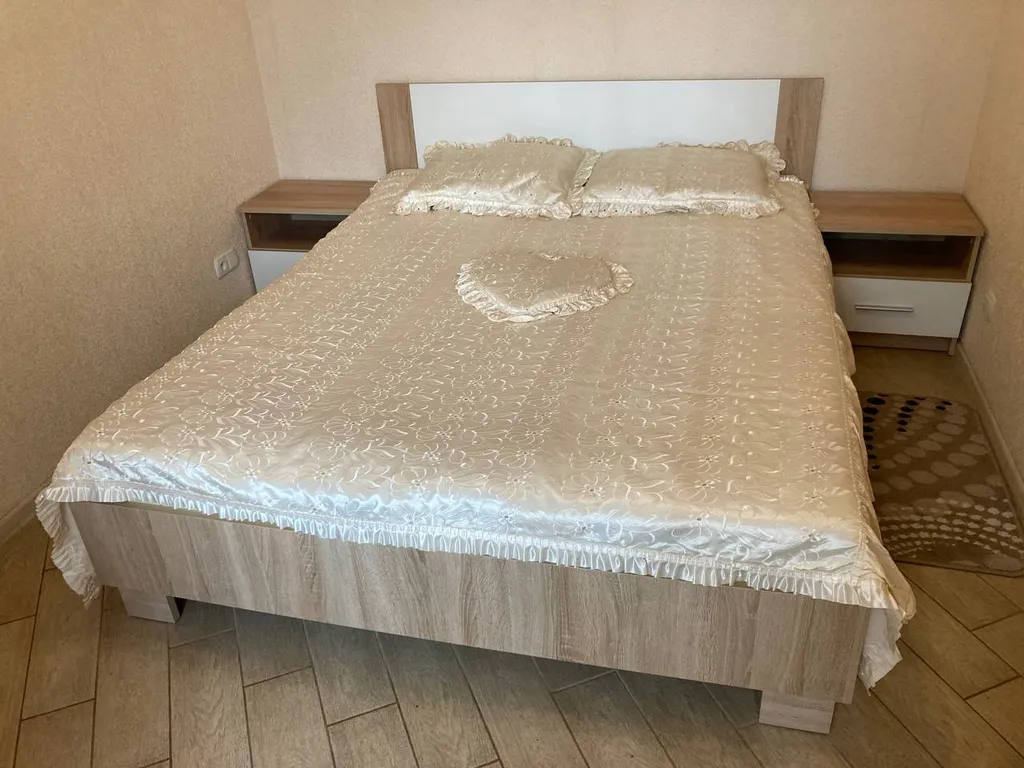 Двухкомнатная просторная квартира у моря в центре Бердянска