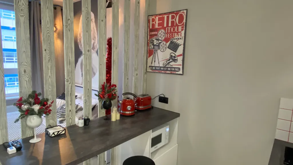 В постели с Монро