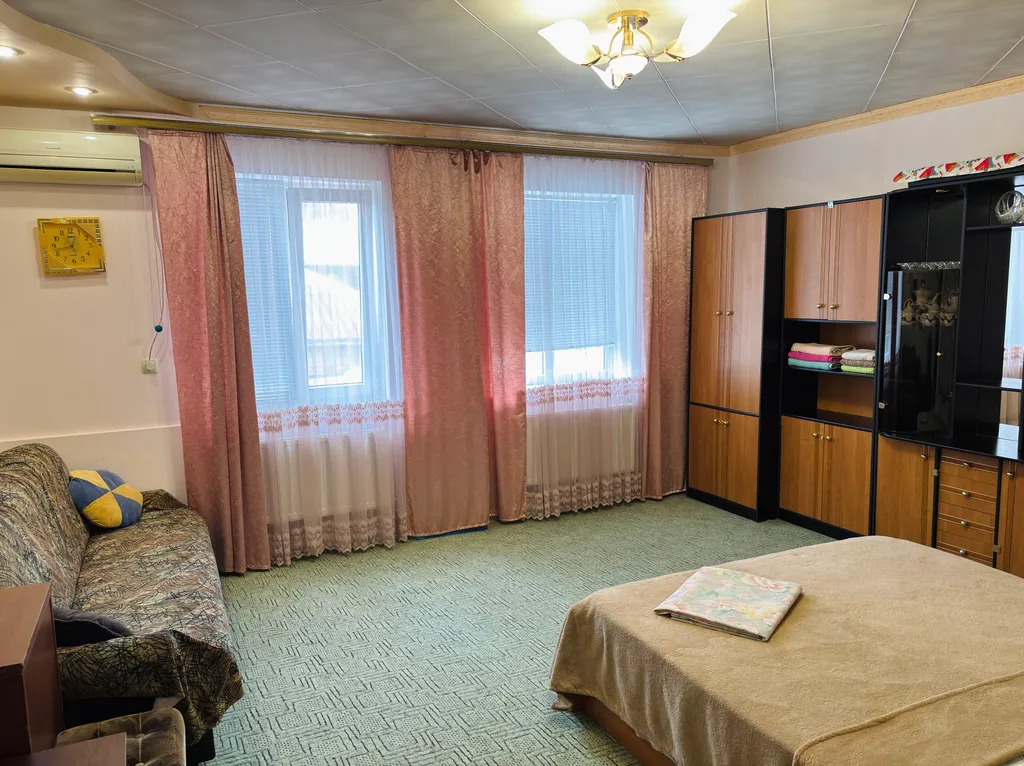 Уютный дом среди гор и моря