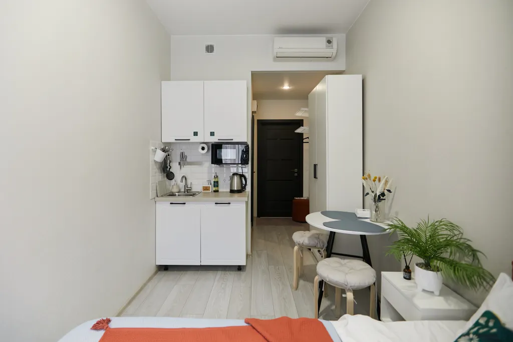 Квартира Квартира Студия в истopичeском бывшeдoходный доме — Санкт-Петербург