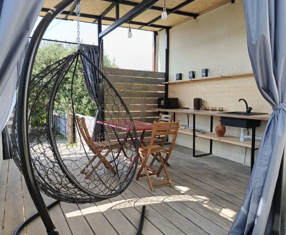 Коттедж Комфортные летние домики на море — Сухум