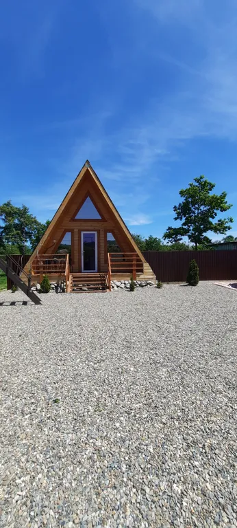 Уютный домик с чаном