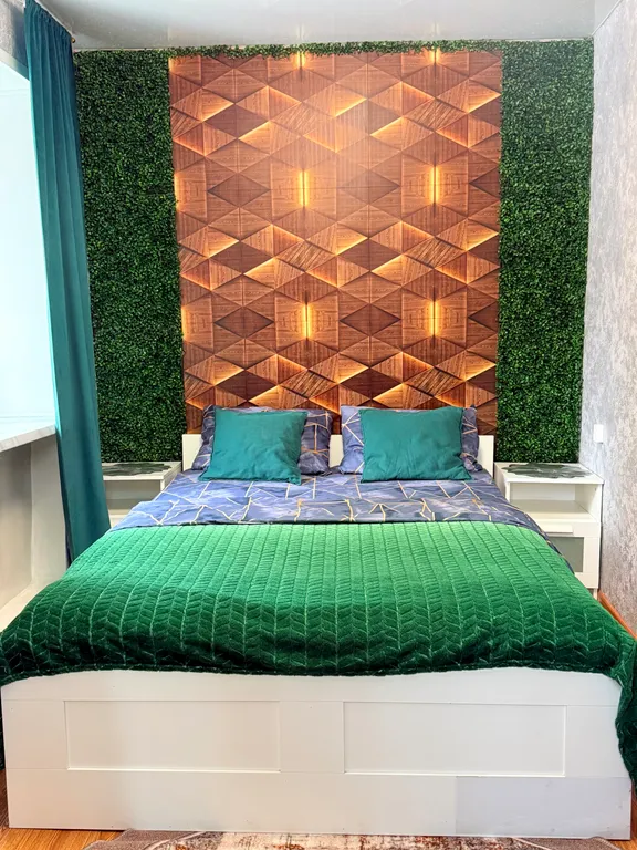 Квартира 2-комнатная рядом с вокзалом с балконом — Омск