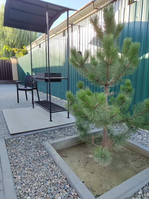 Дом в центре города рядом с набережной