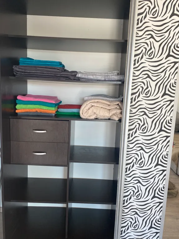 Квартира с видом на можжевеловую рощу и море