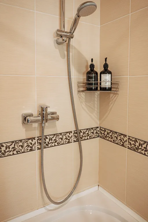 Уютная студия с личной бесплатной парковкой, рядом с гребным каналом