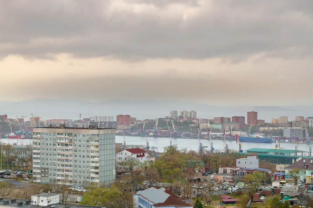 Квартира Уютная квартира у Золотого моста ждет Вас. — Владивосток