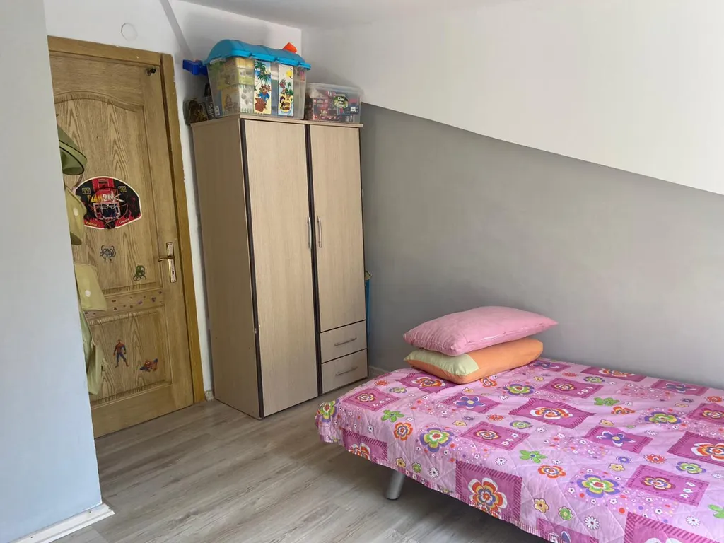 Апартамент с бассейном во дворе в райском уголке Ичмелера