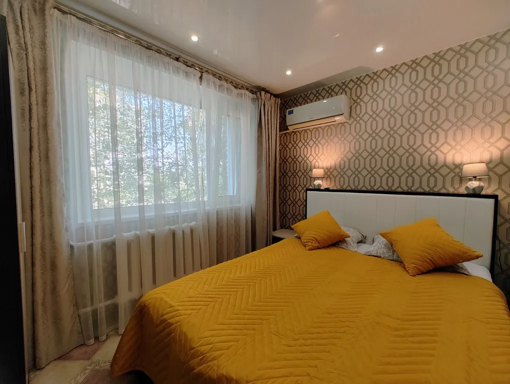 Уютная квартира рядом с центром города — аренда посуточно в Сургут