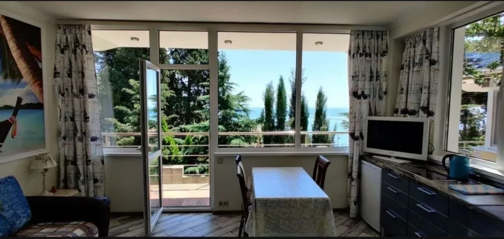 Апартамент с видом на море 301