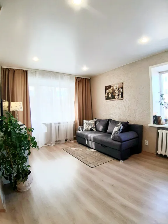 Квартира с современным ремонтом, рядом с жд вокзалом и автостанцией