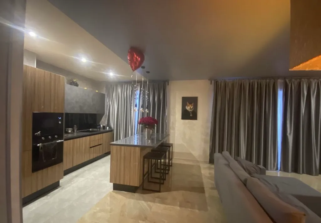 3-комнатная Квартира