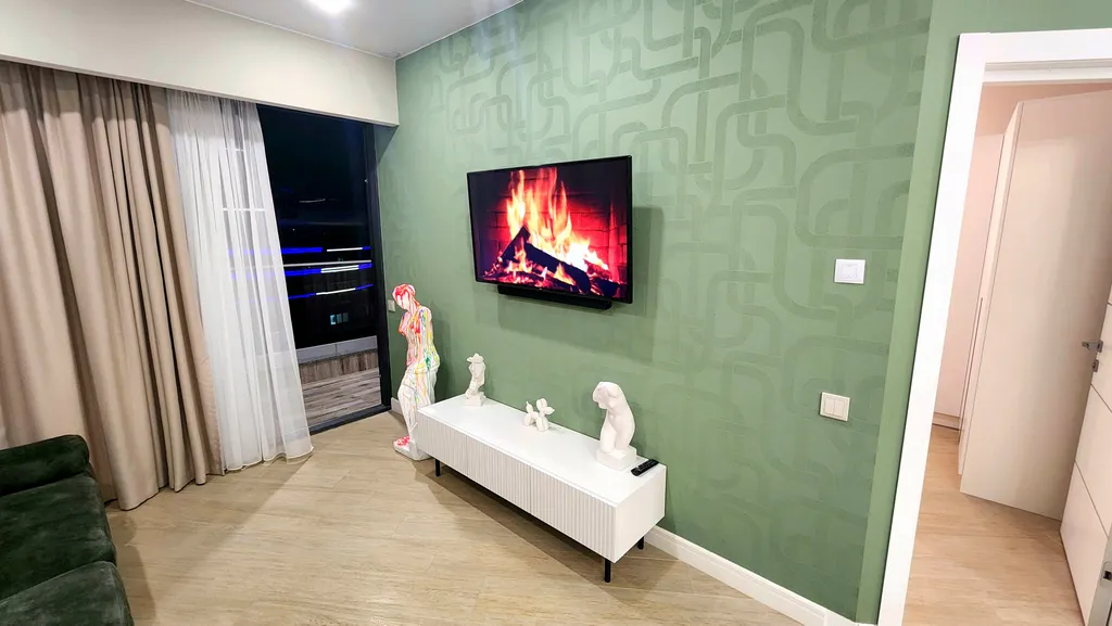 Просторная видовая трёхкомнатная квартира в приморском парке