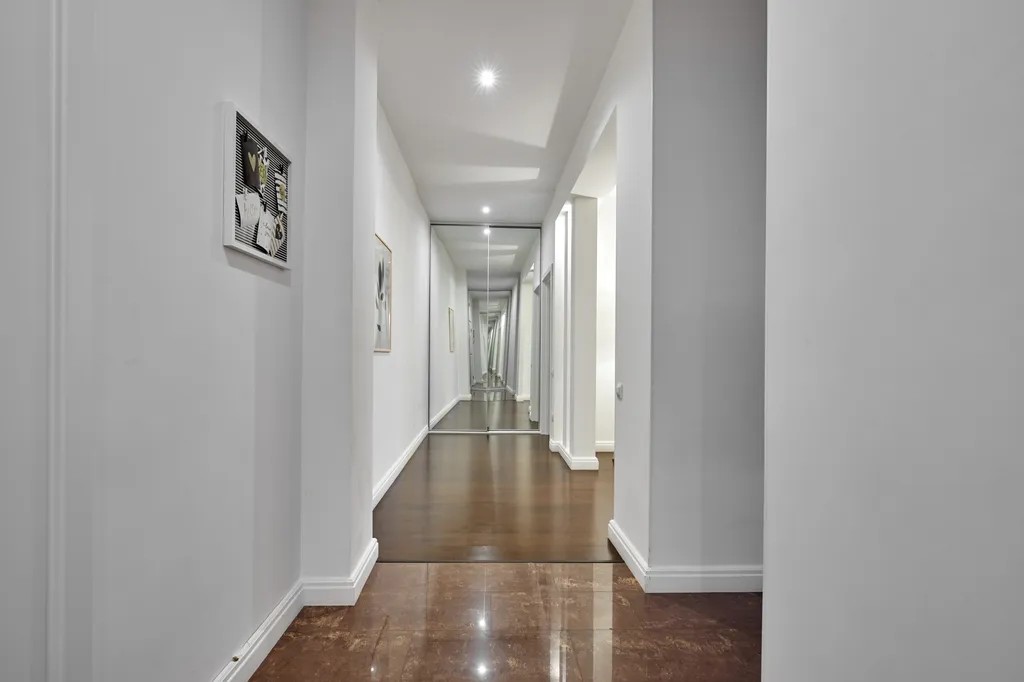 Стильная квартира с дизайнерским евроремонтом