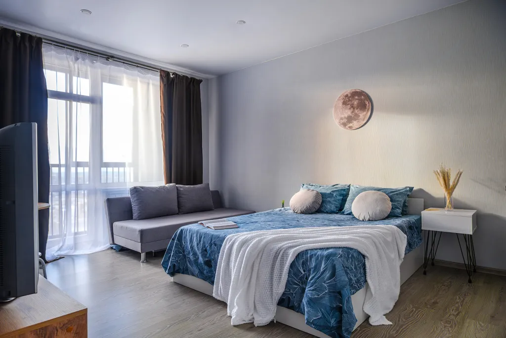 Бюджетная студия со свежим ремонтом в новом доме