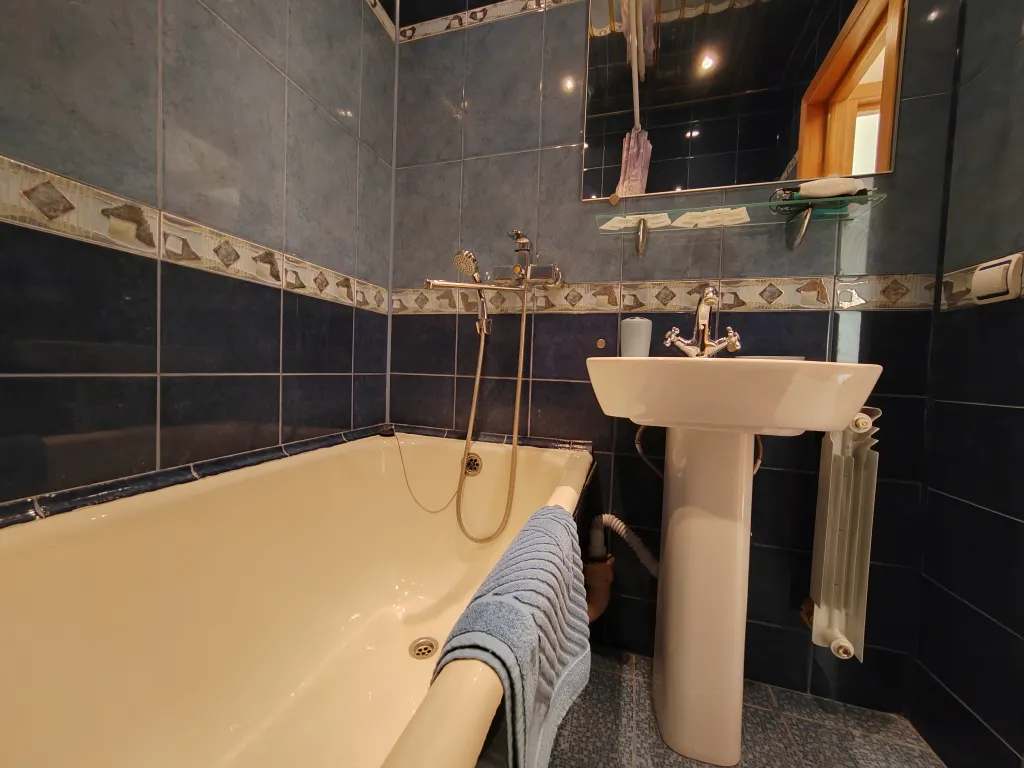 Около музея космонавтики с видом на памятник 600-летию Калуги