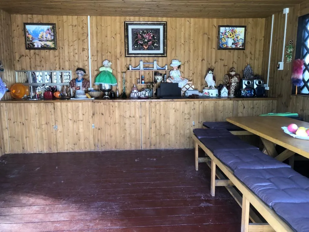 Современный дом из бревна