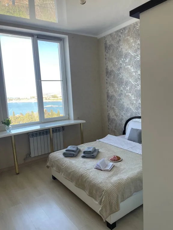 2-комнатная квартира около Парка Победы