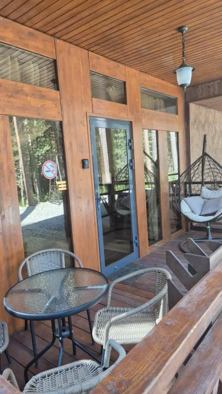 Коттедж в лесу