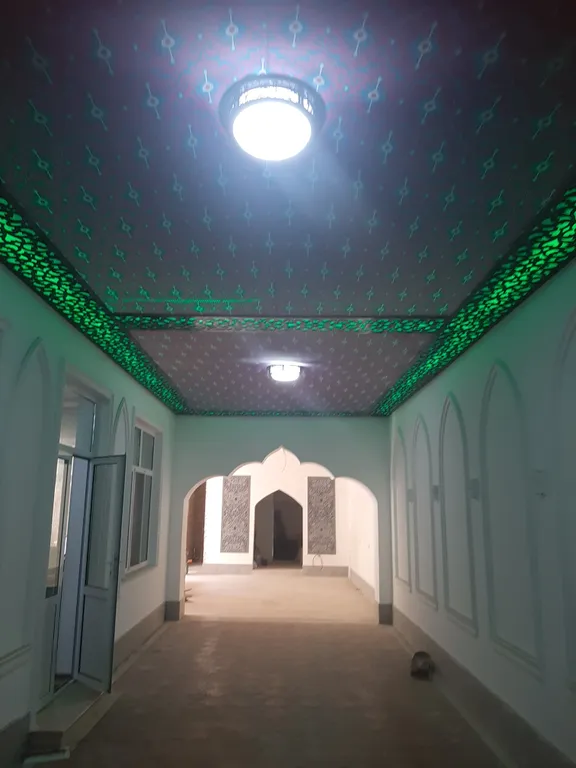 Номер в самом центре