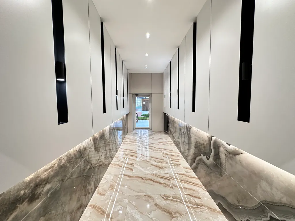 Двухкомнатная квартира с видом на город