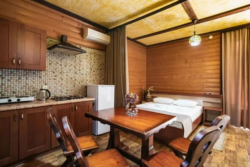 Коттедж с кухней