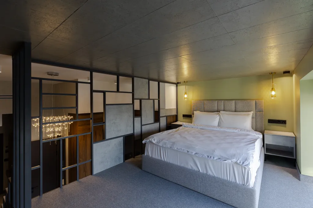 Стильный двухуровневый лофт с панорамными видами на Москву