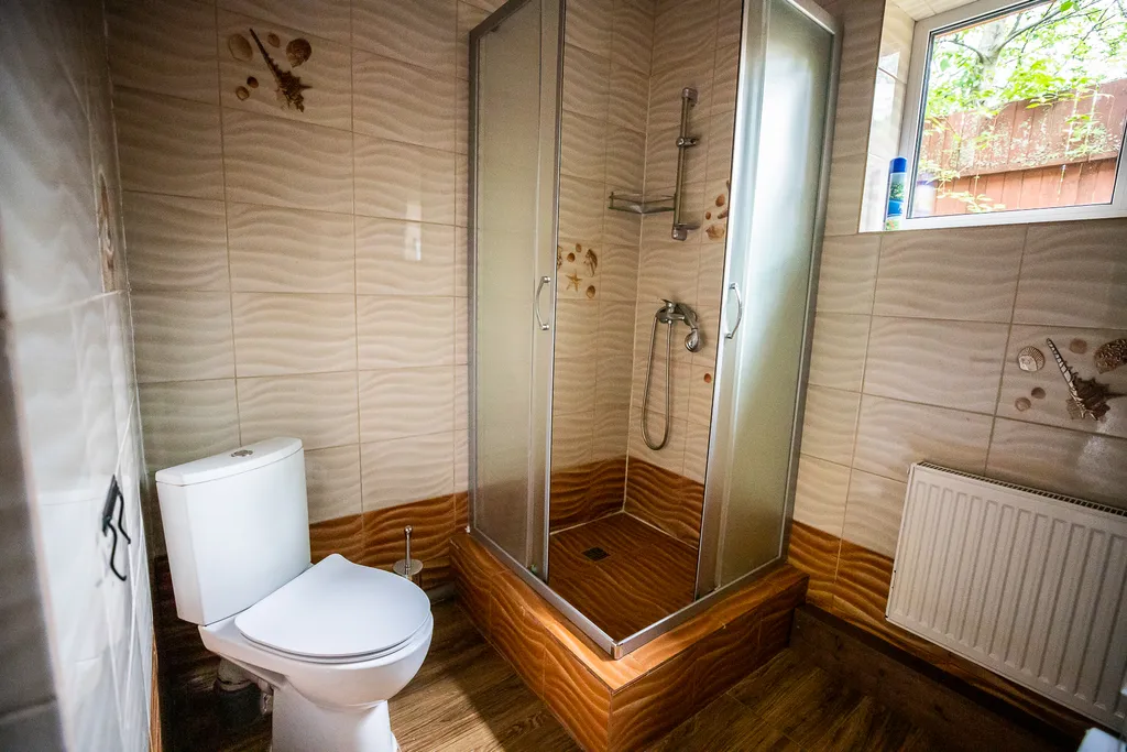 Дом на берегу озера