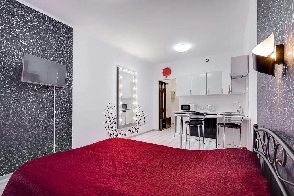 Уютная студия на берегу реки