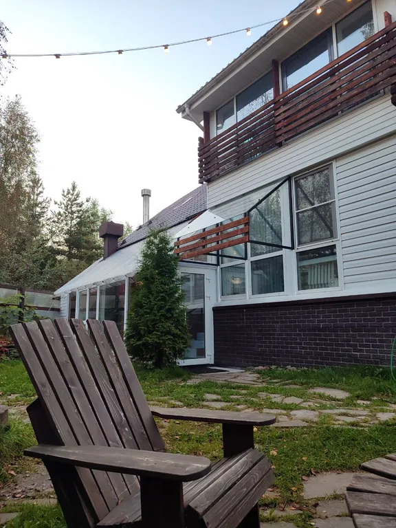 Вилла с гриль-верандой, сауной, купелью и джакузи