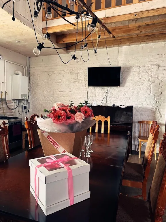 Дом 2 этажа на 10 гостей с сибирским чаном и баней