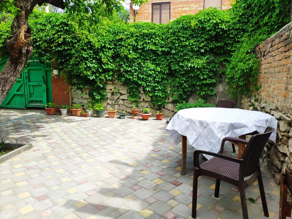 Коттедж Дом с двумя спальнями и двориком в историческом центре — Пятигорск