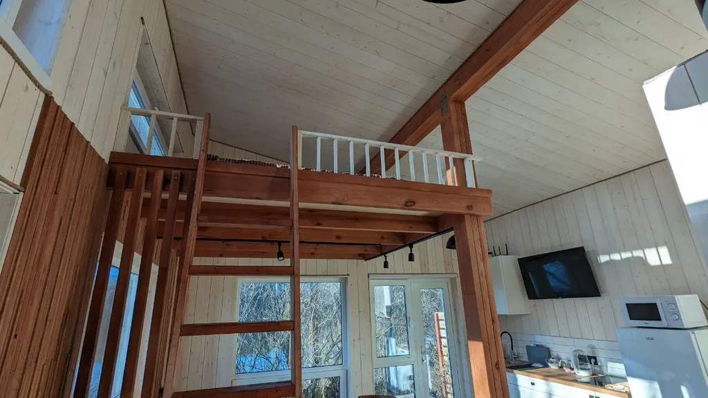 Коттедж Дом на берегу озера с камином — Казань