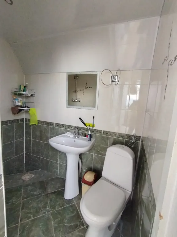 Дом с беседкой