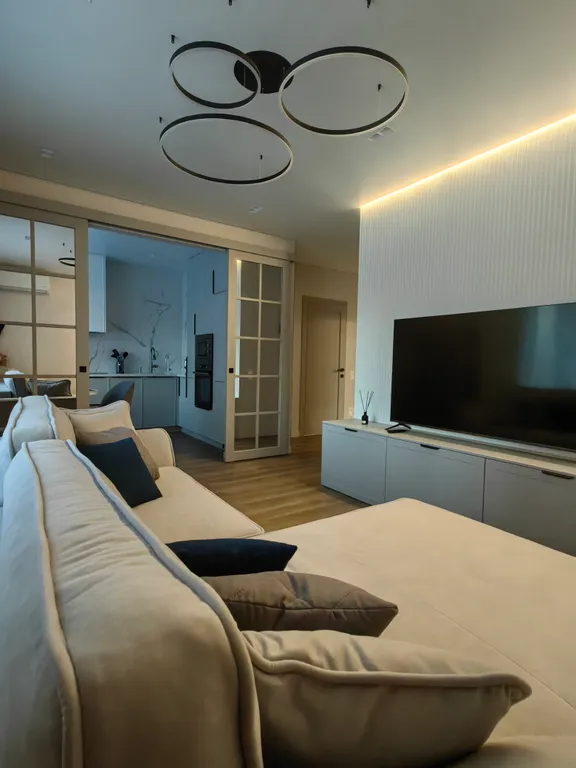 Шикарная, квартира с дизайнерским ремонтом