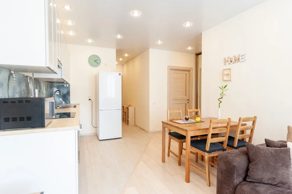 Евротрешка рядом с МТЛ Ареной и пляжем реки Волга