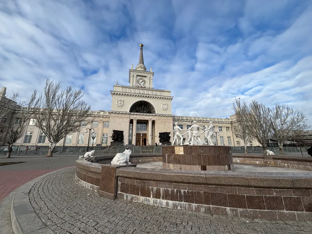 Уютная квартира на новый год рядом с вокзалом, Мамаевым курганом