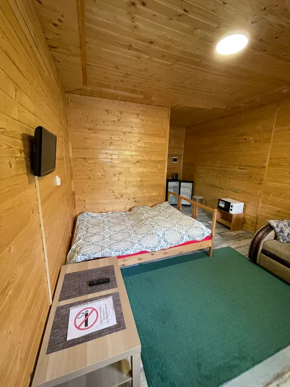 Номер с видом на горы и реку