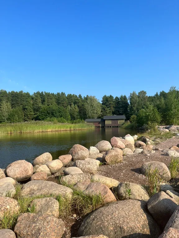 Коттедж Гостевой дом на берегу Финского залива в окружении соснового леса — Ключевое