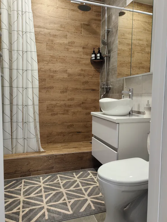 Уютная квартира-студия с кондиционером недалеко от аэропорта