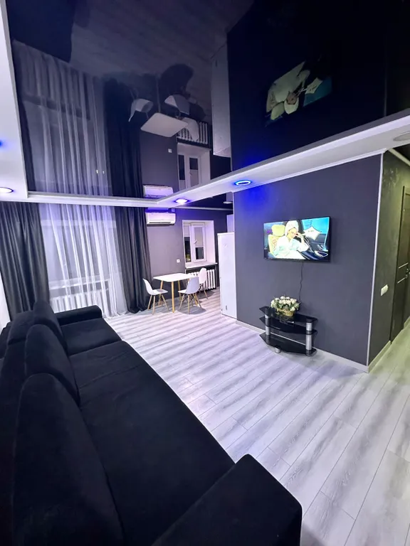 2-комнатная Квартира — аренда посуточно в Шахты