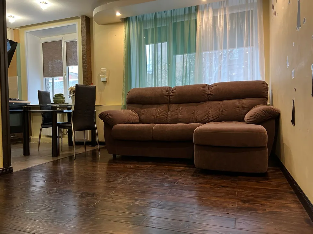 J&N Apartments Двухкомнатные апартаменты с гидромассажной ванной