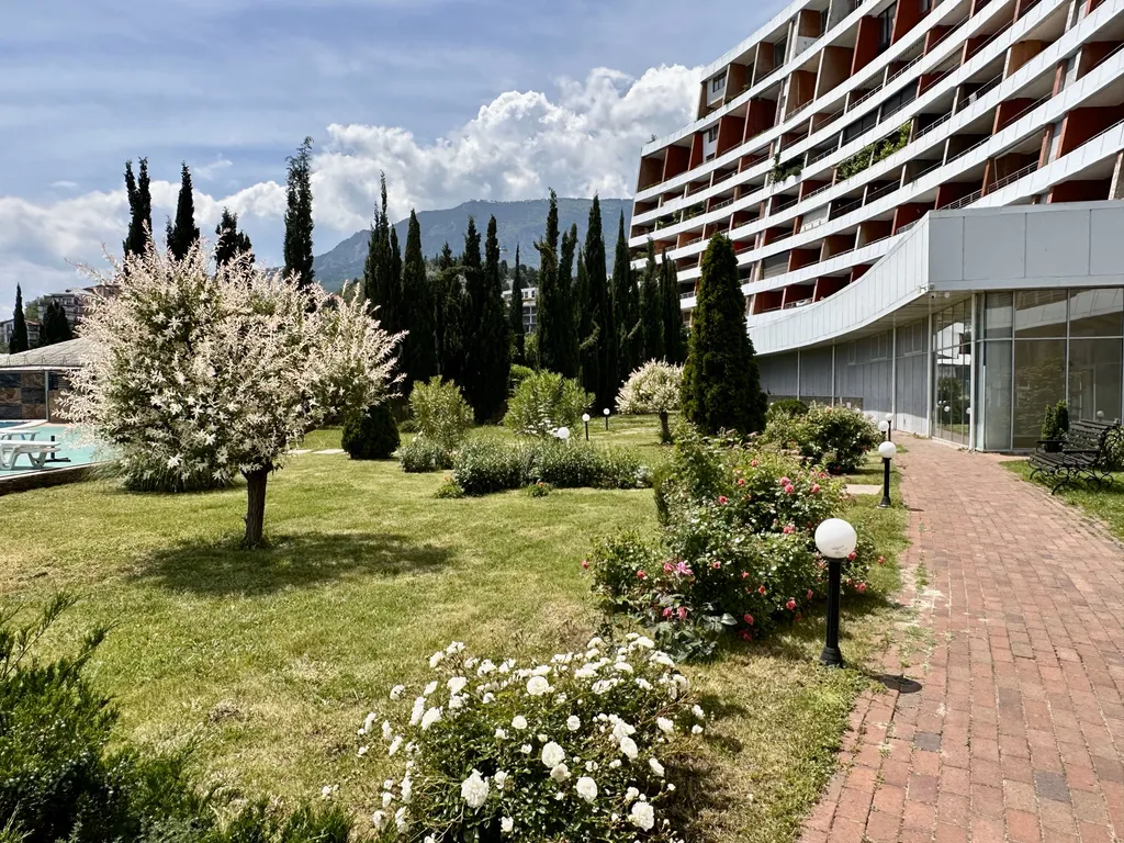 3-комнатная квартира в современном ЖК с бассейном