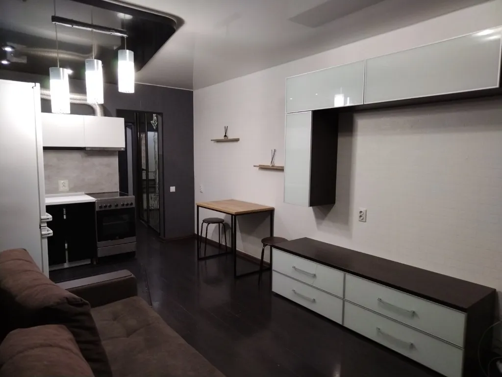 Отличная студия в развитом районе, жд, центральный рынок, вузы