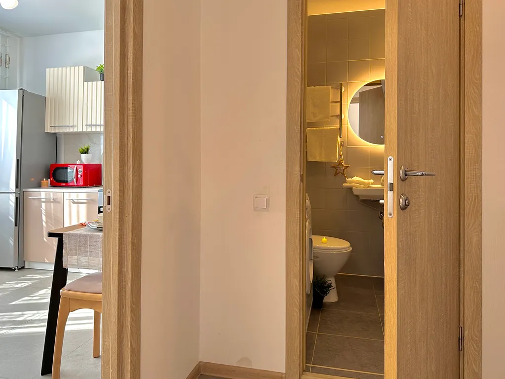 Просторная 1-комнатная квартира для 4 человек рядом с метро Аннино.