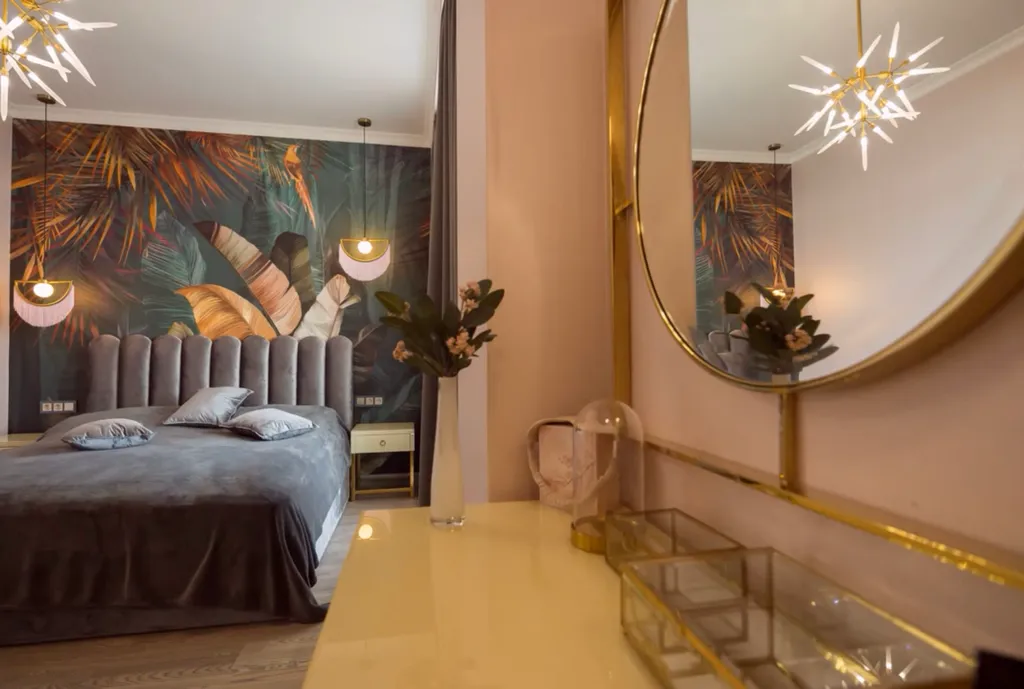 Дизайнерская большая квартира на берегу моря