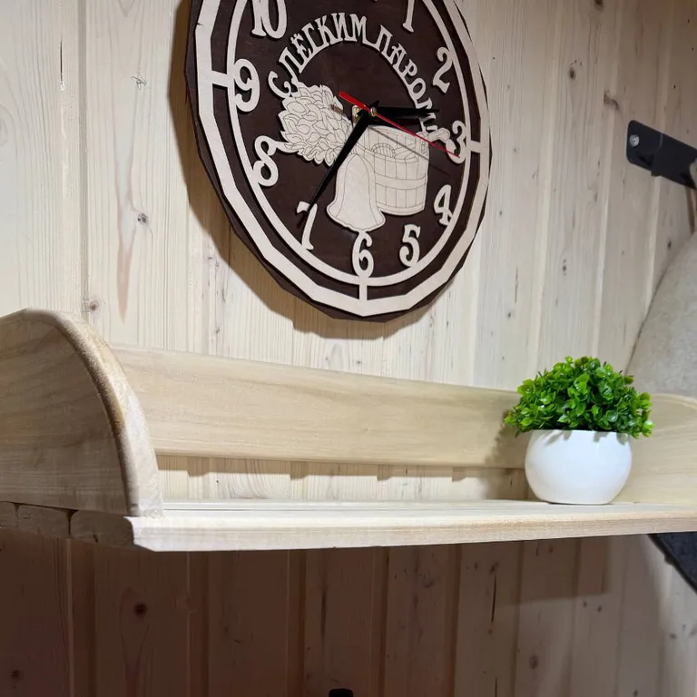 Сфера в сосновом лесу