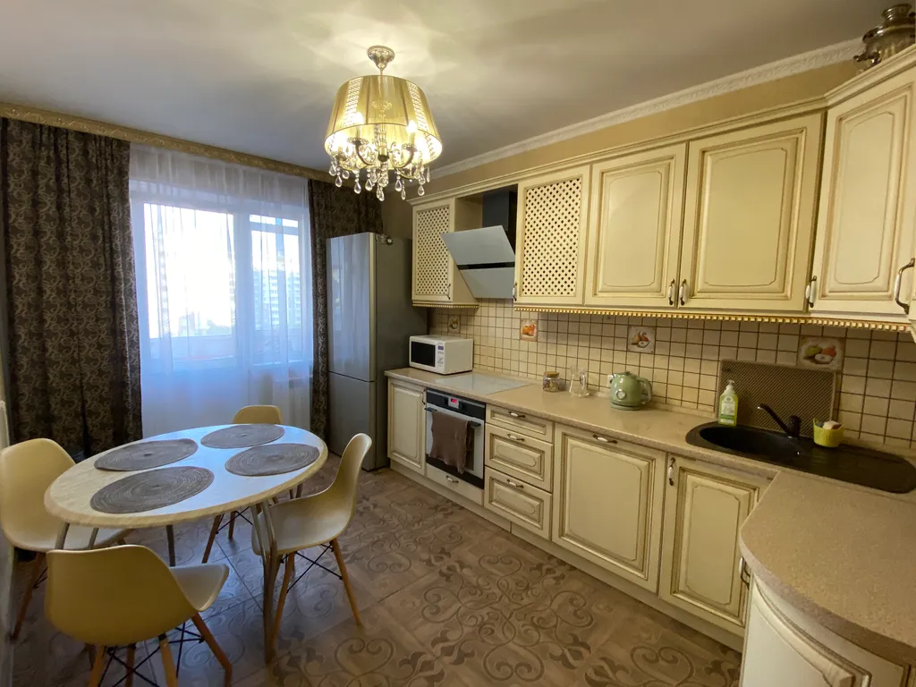 3-комнатная квартира в деловом центре