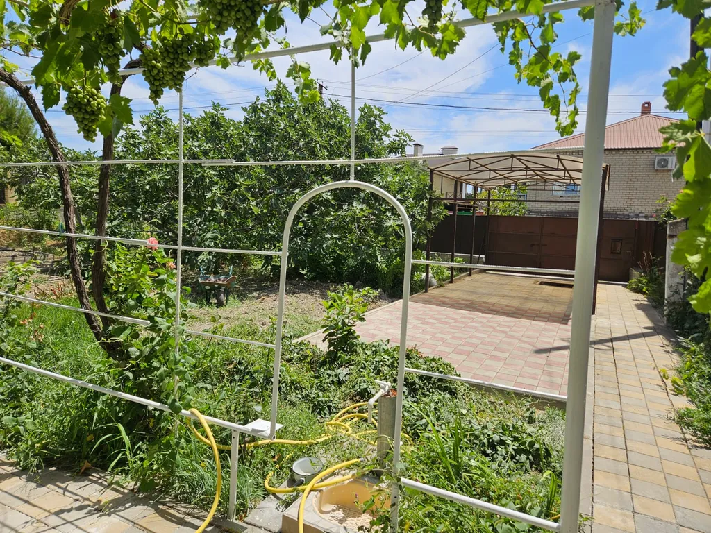 Дом в долине вязов