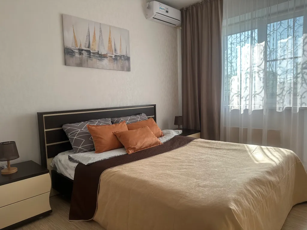 Солнечная квартира в тихом районе — аренда посуточно в Волгодонск